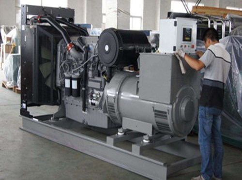 韶山柴油发电机组和储能设备配合使用的案例