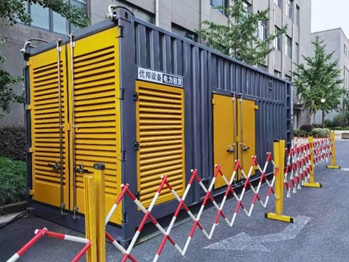 韶山如何使用转速表检查发动机的转速？