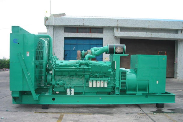 韶山工厂发电机应急发电时如何更准确地检查发电机状态？