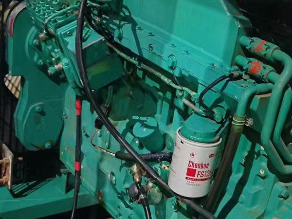 韶山如何确定新的发电机组控制系统是否与原系统兼容？